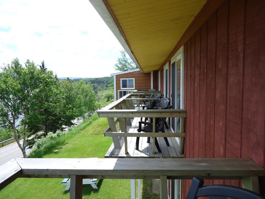 Duck Cove Inn Margaree Harbour Exterior photo