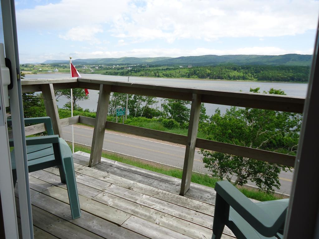 Duck Cove Inn Margaree Harbour Exterior photo